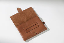 Load image into Gallery viewer, Tobacco Case - Soft Brown