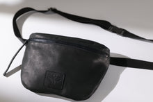Load image into Gallery viewer, Lenny Pouch - Soft Black