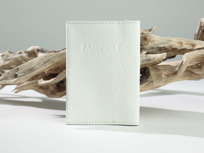 Passport cover- white