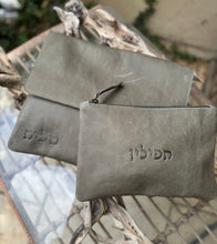 Load image into Gallery viewer, תיק לטלית ותפילין-אפור מדברי