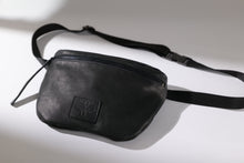 Load image into Gallery viewer, Lenny Pouch - Soft Black